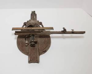 lot 5A image: Odells Type Writer Co. Chicago, Illinois. Antique Typewriter