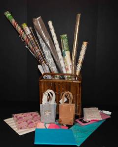 lot 36 image: Gift Wrapping Lot