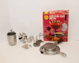 lot 89 image: Nordicware Krumkake Iron