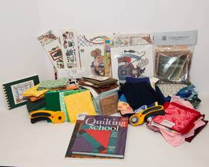 lot 92 image: Quilting Items
