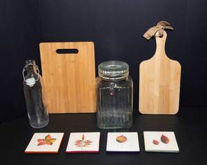 lot 102 image: Kitchen Accessories