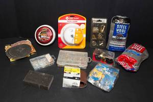 lot 101 image: Garage Items