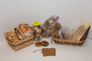 lot 121 image: Wooden Craft Supplies