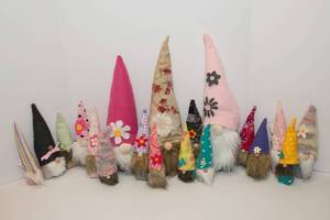 lot 129 image: Handmade Gnomes #4