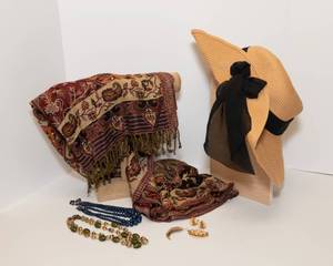 lot 135 image: Womens Accessories