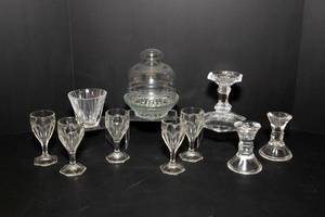 lot 156 image: Intricately Designed Glassware