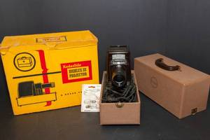lot 166 image: Kodak Kodaslide Highlux III Projector