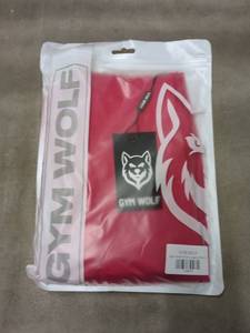 lot 81 image: GYM WOLF High-Waisted Scrunch Leggings in Red, Size S