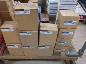 lot 106 image: Lot of 11 ACI Power Window Switches - Various Models