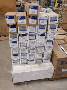 lot 116 image: Bulk Lot of 36 Carquest Window Lift Motors - Mixed Part Numbers