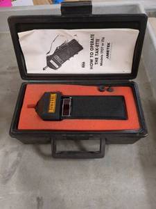 lot 175 image: Ametek Tak-Ette RPM Measuring Device with Case and Instructions