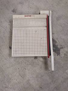 lot 177 image: Boston 2612 Paper Cutter with Adjustable Guide