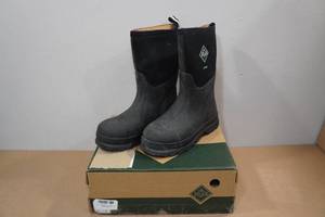 lot 9 image: Muck Boots All Condition Work Boots -Mens Size 7, Womens 8