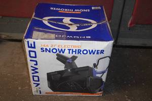 lot 10 image: Snowjoe 14A 21 Electric Snow Thrower