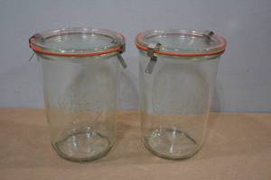 lot 16 image: 2 Weck 34L Mold Canning Jars