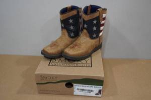 lot 44 image: Smoky Mountain Boots -Toddler Size 10