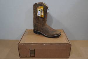 lot 46 image: Smoky Mountain Boots -Youth Size 6