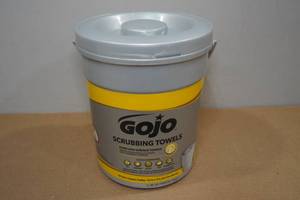 lot 88 image: Gojo Hand & Surface Scrubbing Towels