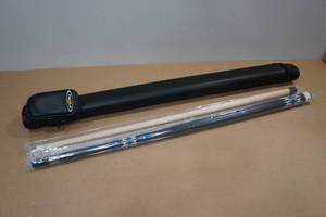 lot 94 image: Tai Ba 2-Piece Pool Cue Stick & Hard Case