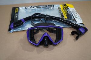 lot 104 image: Cressi Pano 3 Snorkel Set