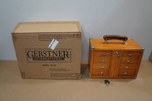lot 115 image: Gerstner International 4-Drawer Oak Chest - GI-T1