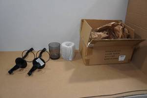 lot 118 image: Danya B 14.5 Vintage Black Wall Sconce Candle Holders