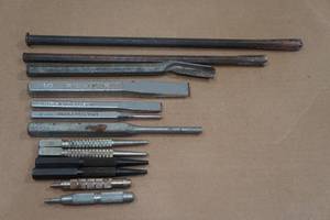 lot 159 image: Assorted Chisels and Punches