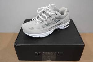 lot 203 image: Vionic Mens 23MWalk Sneakers -Size 11