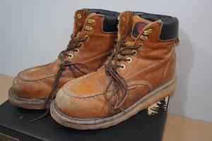 lot 214 image: Sureway Mens Work Boots -Size 11