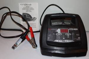 lot 52 image: GarageShopSchumacher SC1362 Fully Automatic Battery Charger with Engine Starter Boost