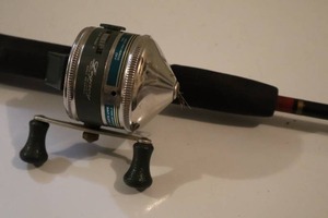 lot 57 image: Vintage Zebco Rhino Fishing Rod Rhino Tough wZebco 33L Legacy Reel