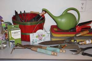 lot 78 image: Lawn Care and Gardening Supplies, Tools Etc