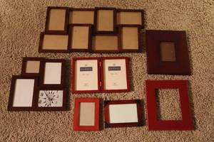 lot 39 image: Wall Shelf Picture FramesAssorted Sizes