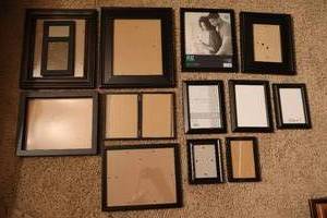 lot 40 image: Wall Shelf Picture FramesAssorted Sizes