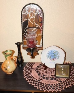 lot 46 image: Home DeCorWall and Table