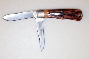 lot 49 image: Vintage Remington Swiss Army Pocket Knife
