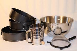 lot 125 image: Kitchen EssentialsStainless Steel 8-Qt. Chefmate Mixing Bowl, Springform Pans, Sifter, Strainer