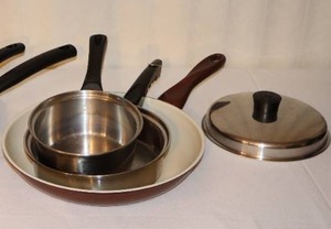 lot 136 image: Kitchen Essentials Lustre Craft 18-8 Stainless Steel 3-Ply 7 14 Saucepan Etc