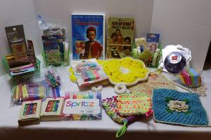 lot 196 image: Unique Collection of Vintage Party Cake Decorating Goods Baking Potholders Etc