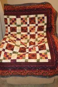 lot 118 image: Vintage Handmade Quilt72 x 54