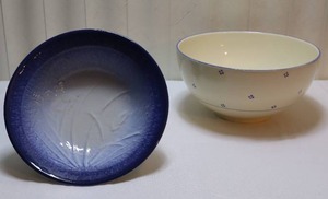 lot 144 image: Vintage KitchenLarge Ceramic Quadrifoglio Italia Cobalt Blue Mixing Serving Bowl Blue Dot Checkered, Blue Embossed Floral Chinese Bowl