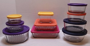 lot 152 image: Kitchen EssentialsCovered Anchor Hocking Bowls, Casseroles Etc