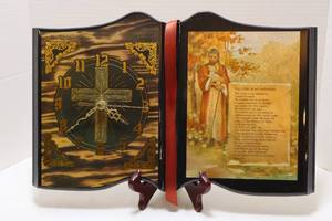 lot 181 image: Beautifully Custom Made The Lord Is My Shepherd Wall Clock Plaque