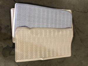 lot 33 image: Lot of Assorted Comfort Mats Various Models  Customer Returns See Pictures