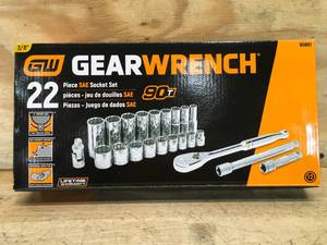 lot 43 image: Gearwrench 38 22 Piece SAE Socket Set 12202430
