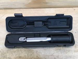 lot 63 image: Gearwrench 38 Fixed Head Preset Torque Wrench Model # 85162