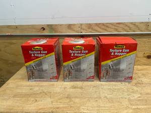 lot 131 image: HOMAX Lot of 3- Pro Guns and Hoppers for Spray Texture Repair