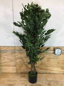 lot 126 image: Faux Decorative Plant