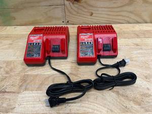 lot 19 image: MILWAUKEE M12 and M18 12-Volt18-Volt Lithium-Ion Multi-Voltage Battery Chargers