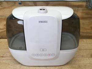 lot 8 image: Homedics Total Comfort Ultrasonic Humidifier with UV-C Technology